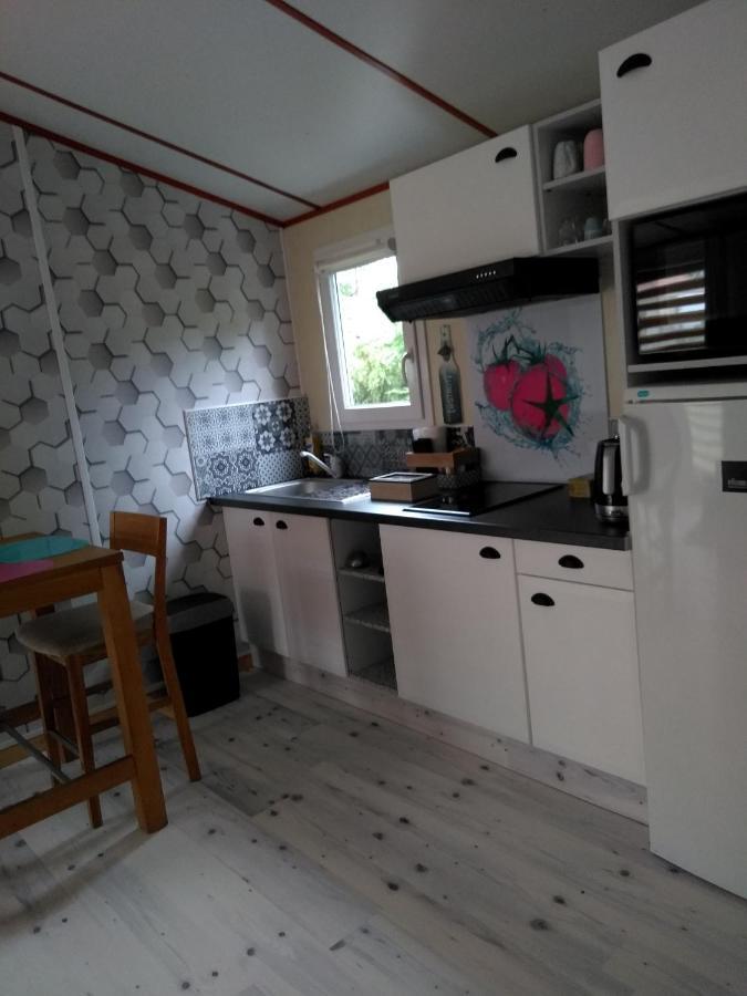 Le Haut Village Chambre D'Hotes Mobi-Loft Cosy Sauna ,Douche ,Chromotherapie Arrest Exterior photo