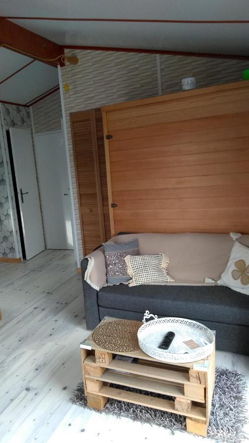 Le Haut Village Chambre D'Hotes Mobi-Loft Cosy Sauna ,Douche ,Chromotherapie Arrest Exterior photo