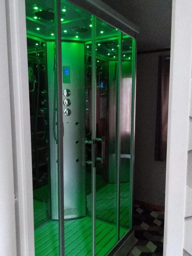 Le Haut Village Chambre D'Hotes Mobi-Loft Cosy Sauna ,Douche ,Chromotherapie Arrest Exterior photo